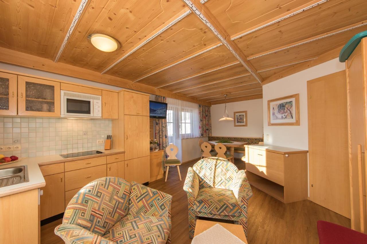Appartement-Gaestehaus Marie Anderl Saalbach-Hinterglemm Exteriör bild