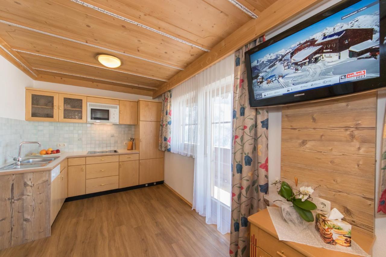 Appartement-Gaestehaus Marie Anderl Saalbach-Hinterglemm Exteriör bild